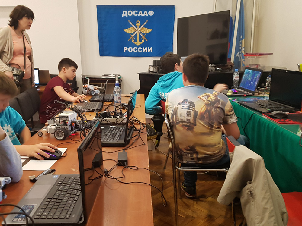 В ЦДАиК прошли городские финальные соревнования по робототехнике