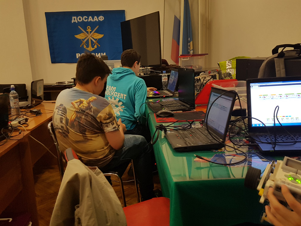 В ЦДАиК прошли городские финальные соревнования по робототехнике