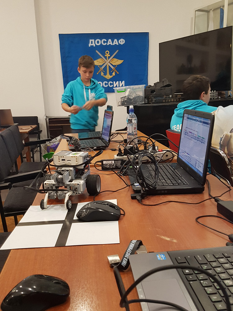 В ЦДАиК прошли городские финальные соревнования по робототехнике