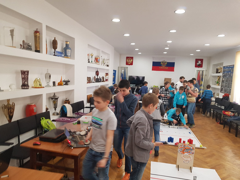 В ЦДАиК прошли городские финальные соревнования по робототехнике