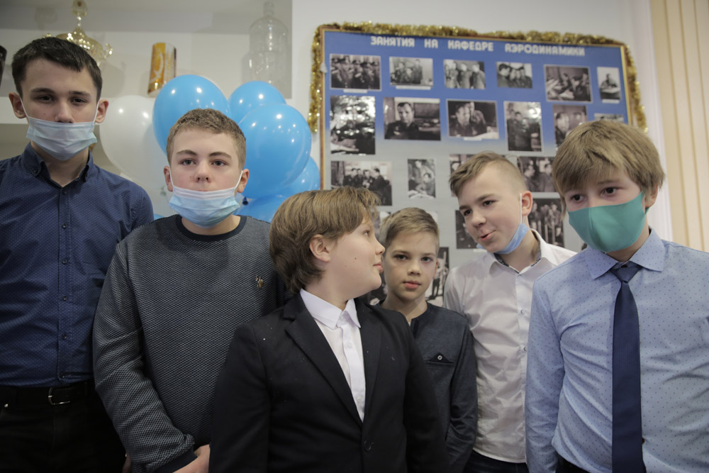 Завершился цикл занятий по Аэрокосмической робототехнике для любопытных в ЦДАиК