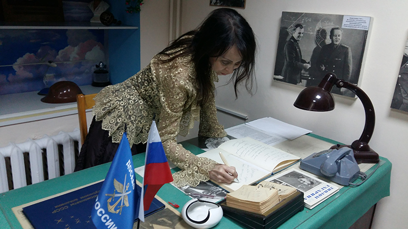 ЦДАиК ДОСААФ РФ посетила певица Марина Хлебникова