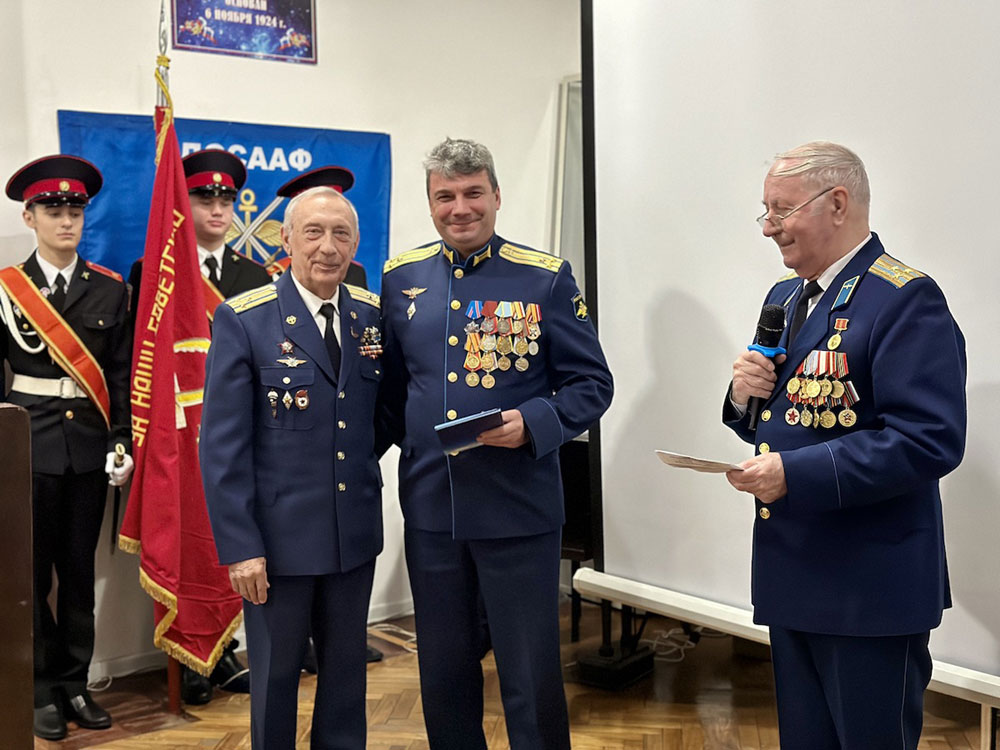 «Мы снова в строю». Встреча ветеранов в ЦДАиК