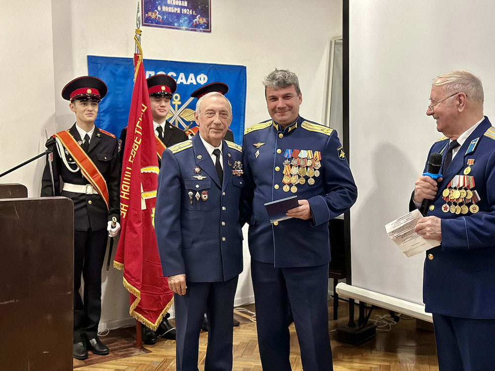 «Мы снова в строю». Встреча ветеранов в ЦДАиК