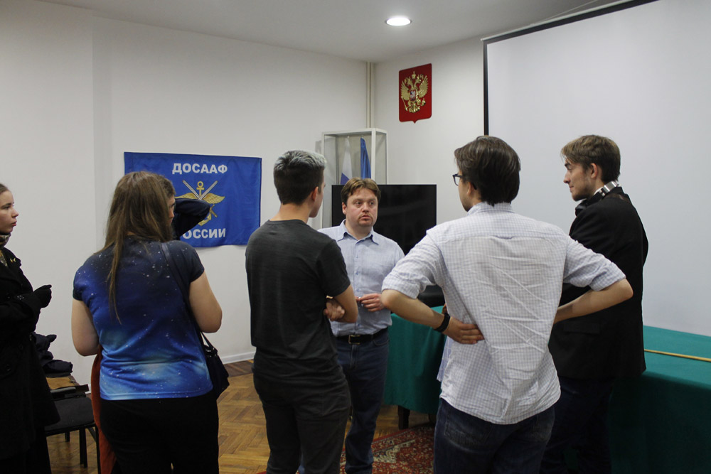 Лекция Леонида Еленина на тему «Астероидно-кометная угроза»
