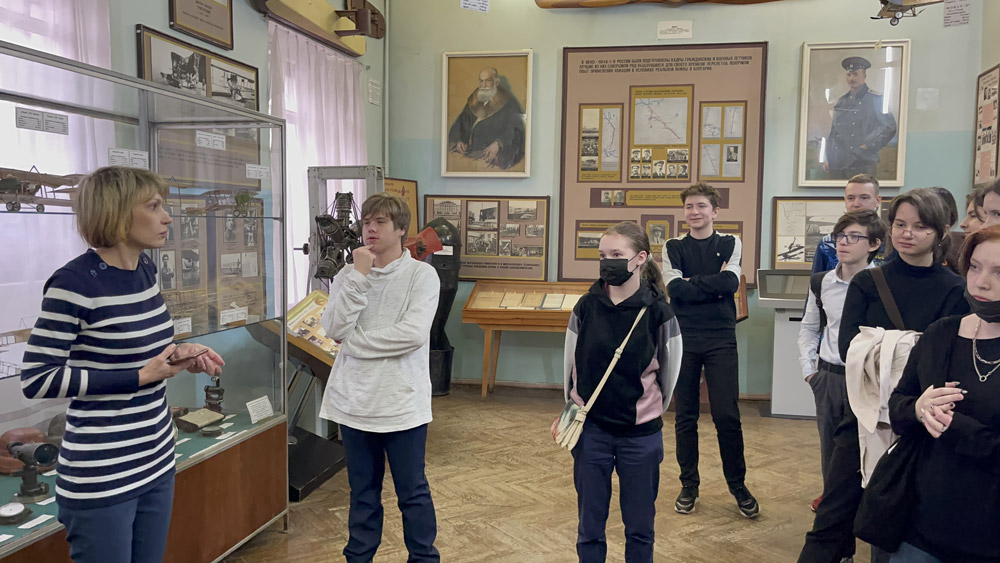 В рамках ежегодного проекта под названием  Наукофест,  проводимого в школе 1601, ученики 9х классов пришли в музей ЦДАиК