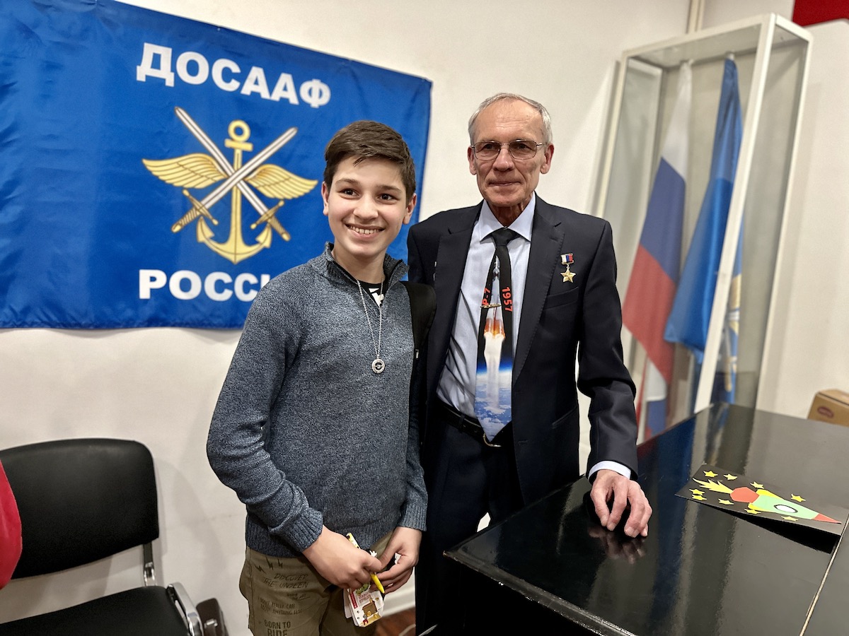 «Мы верим в космос!». Космонавт Сергей Авдеев на встрече в ЦДАиК