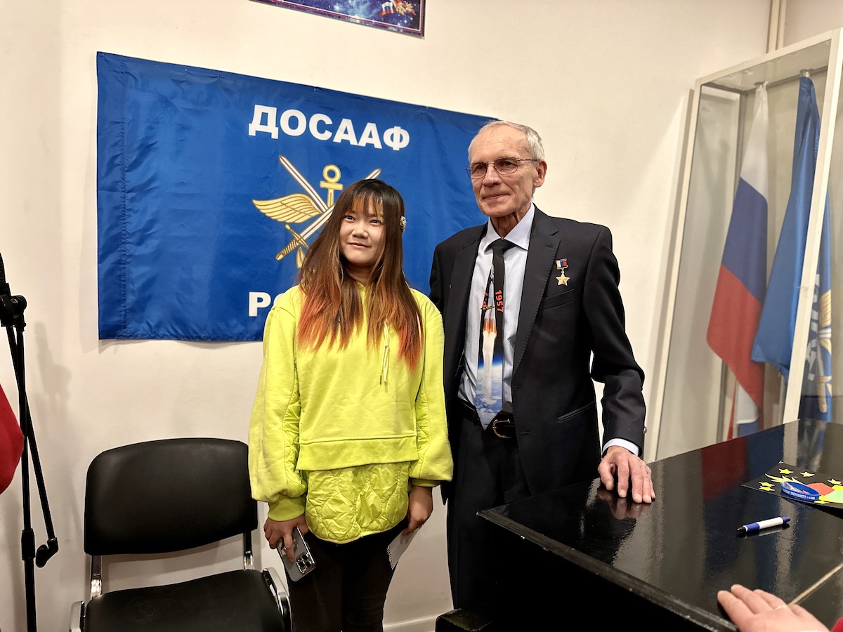 «Мы верим в космос!». Космонавт Сергей Авдеев на встрече в ЦДАиК