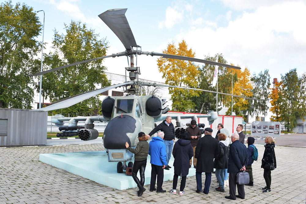 Сотрудники нашего Дома побывали в Национальном центре вертолетостроения имени М.Л. Миля и Н.И. Камова