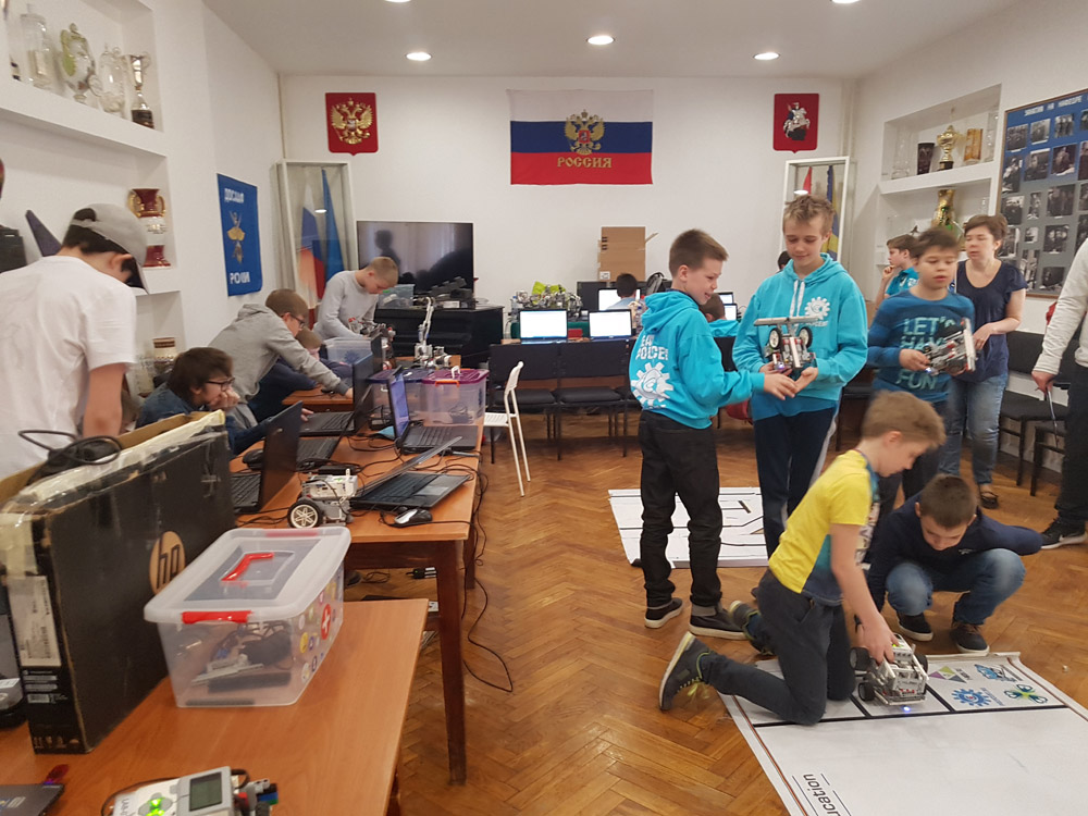 В ЦДАиК прошли городские финальные соревнования по робототехнике