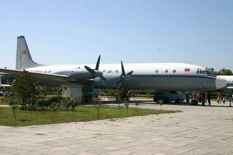伊尔-18