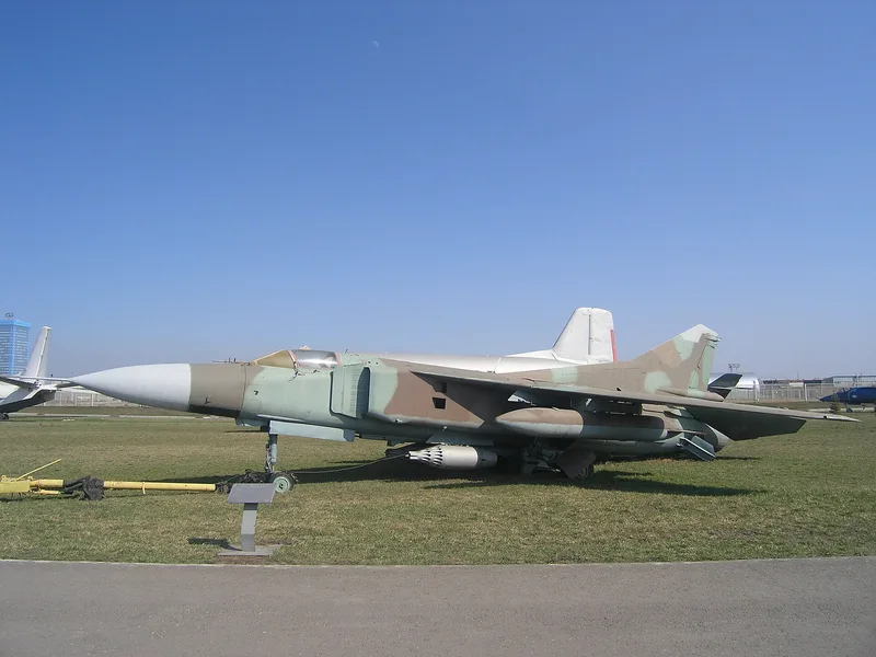 米格-23